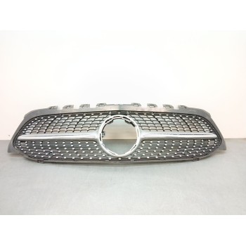 REJILLA PARAGOLPES DELANTERO A177880200 