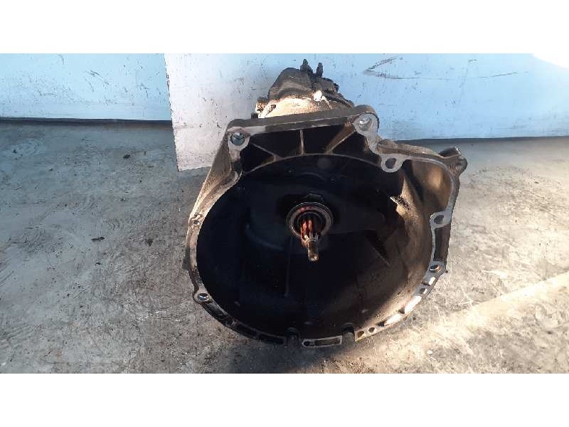 Recambio de caja cambios para bmw serie 5 berlina (e39) 525tds referencia OEM IAM  B MANUAL