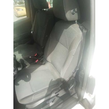 ASIENTO DELANTERO IZQUIERDO 
