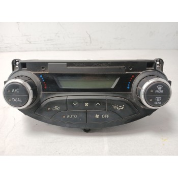 Recambio de mando climatizador para toyota yaris hybrid active referencia OEM IAM 559000d800  