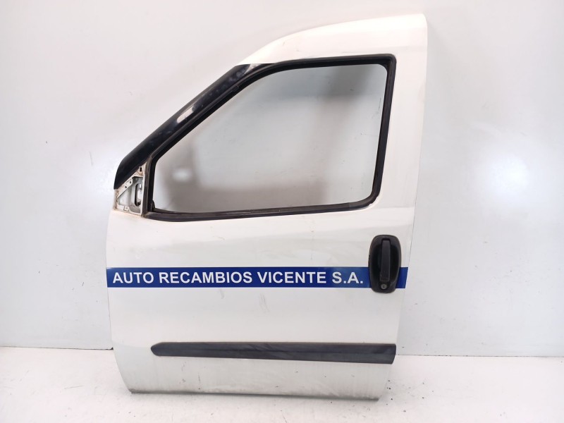 Recambio de puerta delantera izquierda para fiat doblo autobús (263_) 1.6 d multijet (263axd1b) referencia OEM IAM 51810598  