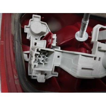 Recambio de piloto trasero izquierdo para ford fiesta (cb1) ambiente referencia OEM IAM 8A6113405AE  