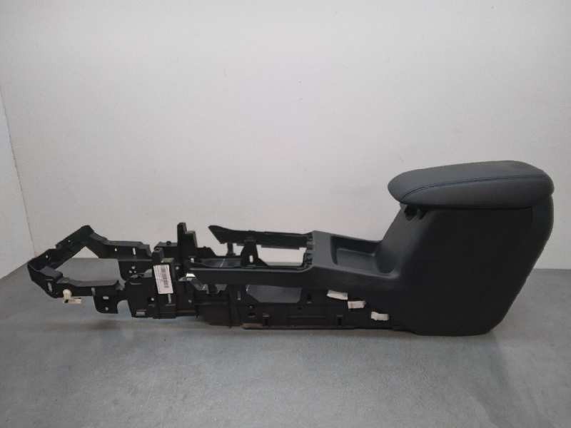 Recambio de apoyabrazos central para ford focus titanium referencia OEM IAM   