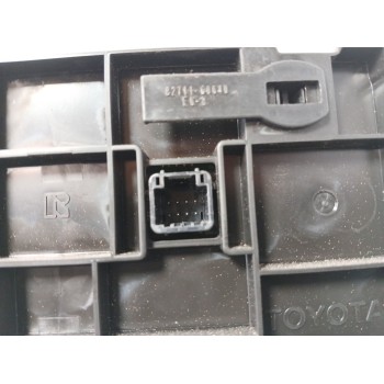 Recambio de mando climatizador para toyota yaris hybrid active referencia OEM IAM 559000d800  