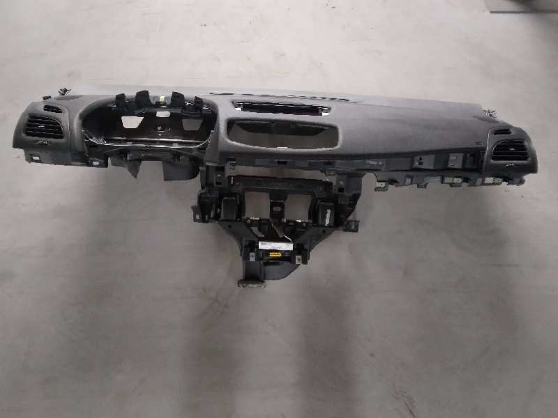 Recambio de salpicadero para renault fluence 1.5 dci diesel fap referencia OEM IAM 687940002R  