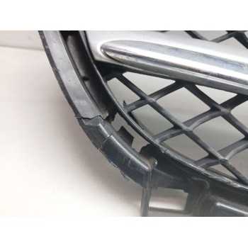 Recambio de rejilla paragolpes delantero para mercedes-benz clase a (w176) referencia OEM IAM A1768880260  