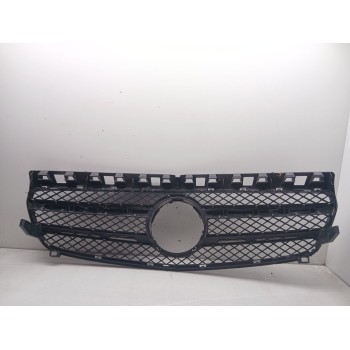 Recambio de rejilla paragolpes delantero para mercedes-benz clase a (w176) referencia OEM IAM A1768880260  
