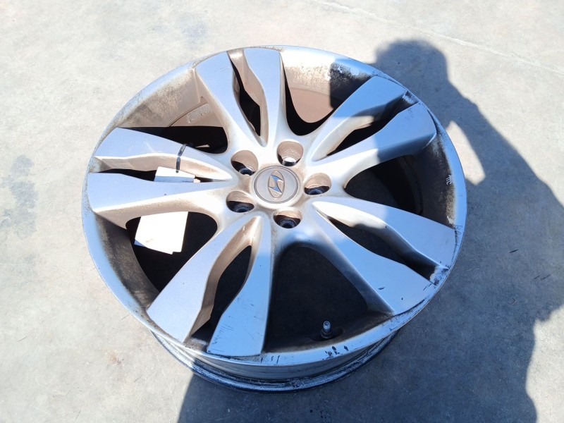 Recambio de llanta trasera izquierda para hyundai ix55 3.0 v6 crdi 4wd referencia OEM IAM 529103J450 / 529103J350  x1