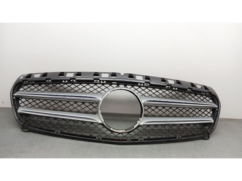 Recambio de rejilla paragolpes delantero para mercedes-benz clase a (w176) a 200 (176.043) referencia OEM IAM a1768880260  
