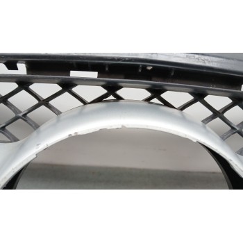 Recambio de rejilla paragolpes delantero para mercedes-benz clase a (w176) a 200 (176.043) referencia OEM IAM a1768880260  