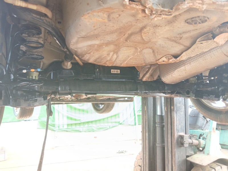 Recambio de puente trasero para citroën c4 cactus 1.2 thp 110 referencia OEM IAM 1607197180 tambor 