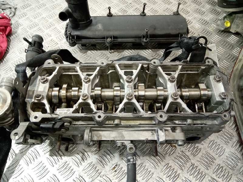Recambio de culata para volkswagen golf v berlina (1k1) 1.6 referencia OEM IAM 06B1033731  