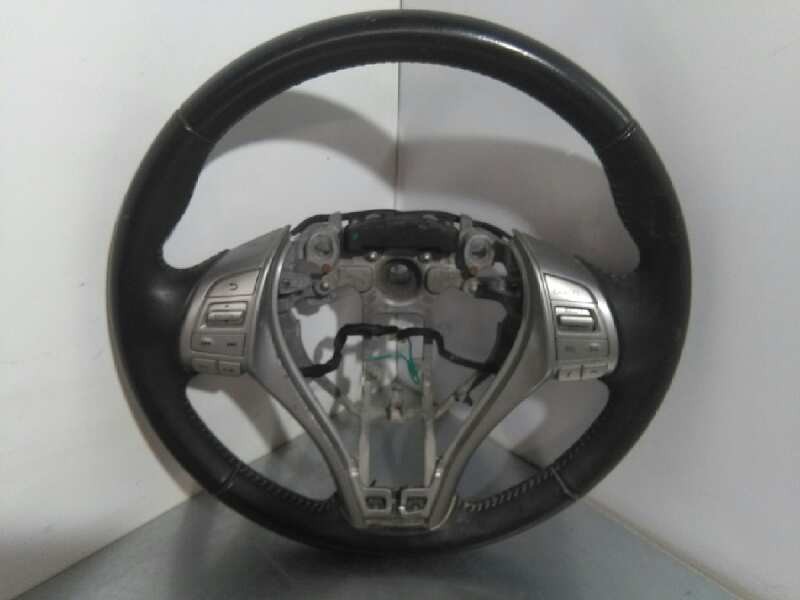 Recambio de volante para nissan pulsar (c13) 1.2 16v cat referencia OEM IAM   DE RIADA