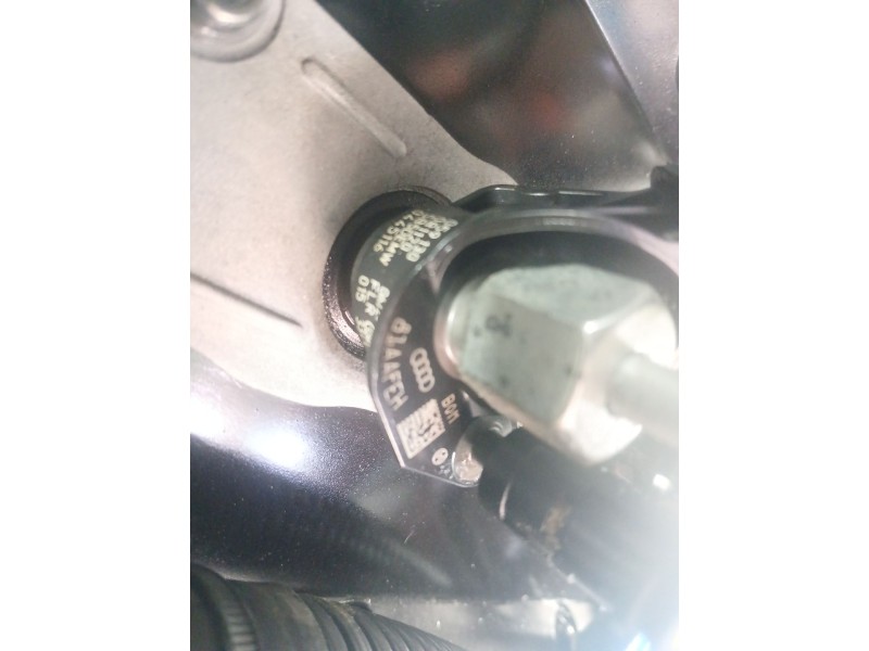Recambio de inyector para audi a5 (8t3) 2.7 tdi referencia OEM IAM 0445116015  