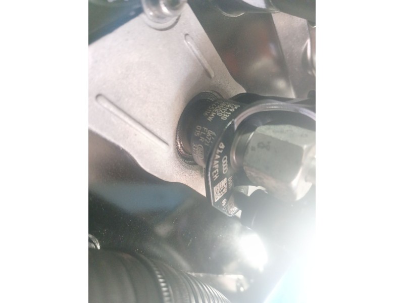 Recambio de inyector para audi a5 (8t3) 2.7 tdi referencia OEM IAM 0445116015  