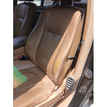 ASIENTO DELANTERO IZQUIERDO 