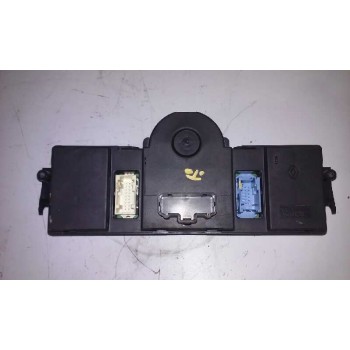 Recambio de mando climatizador para renault scenic ii confort dynamique referencia OEM IAM R8200501465  