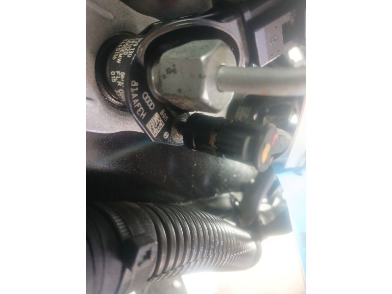 Recambio de inyector para audi a5 (8t3) 2.7 tdi referencia OEM IAM 0445116015  