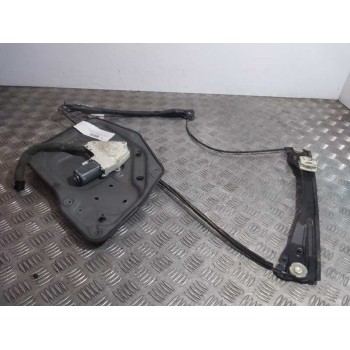 ELEVALUNAS DELANTERO DERECHO 8K0959802A 