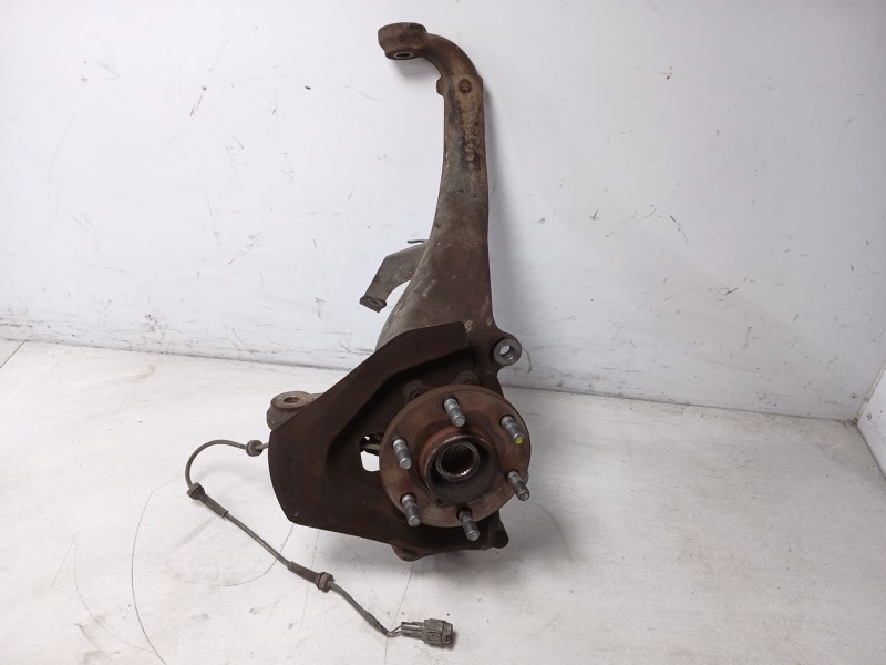 Recambio de mangueta delantera izquierda para nissan navara np300 (d40) 2.5 dci 4wd referencia OEM IAM 40015eb040  