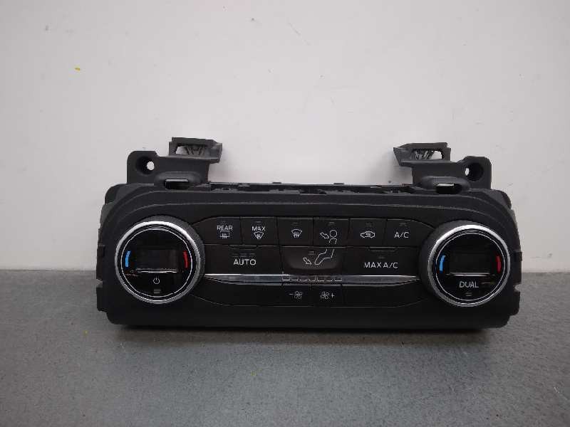 Recambio de mando climatizador para ford focus titanium referencia OEM IAM KX7T18C612AA  