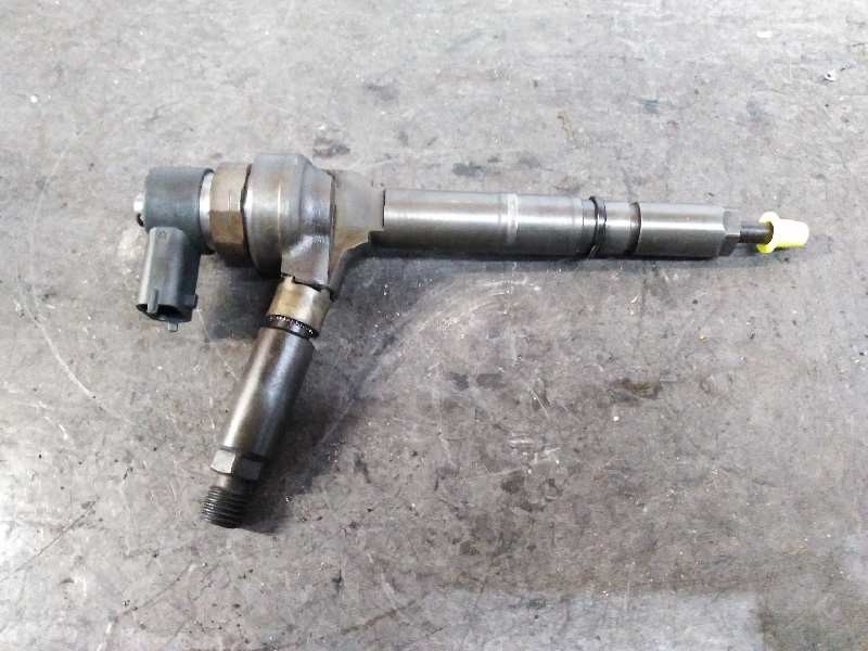Recambio de inyector para opel astra h berlina 1.7 16v cdti referencia OEM IAM 0445110175  