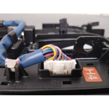 Recambio de modulo electronico para lexus is 300h referencia OEM IAM 76H710 5882153190 C/ CONSOLA