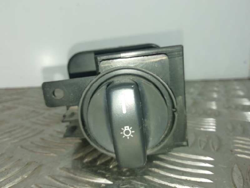 Recambio de mando luces para mercedes-benz clase a (w169) a 150 (169.331) referencia OEM IAM 1695452204  SALPICADERO