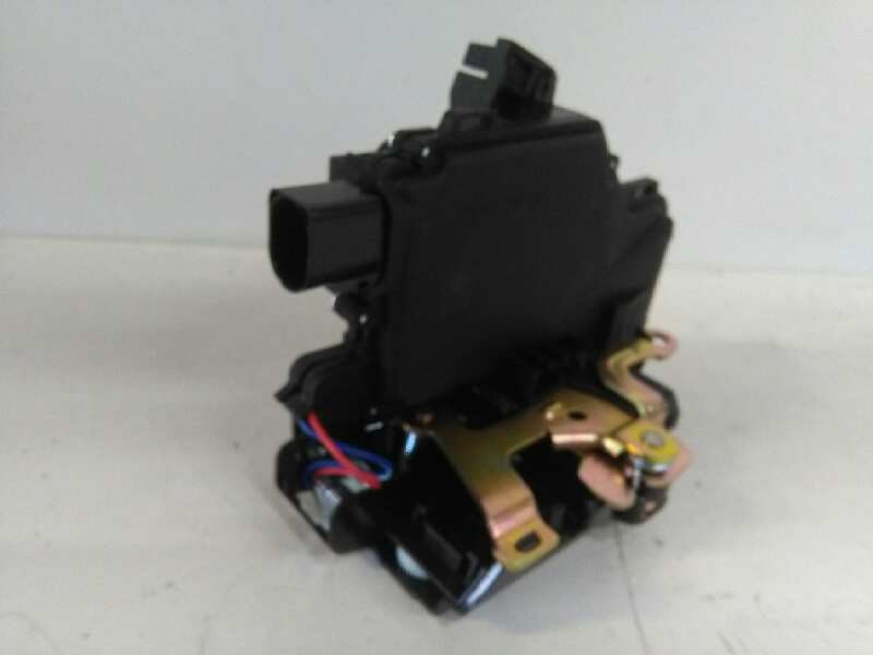 Recambio de cerradura puerta trasera izquierda para volkswagen golf iv berlina (1j1) referencia OEM IAM 3B4839015A NUEVO 6 PINES
