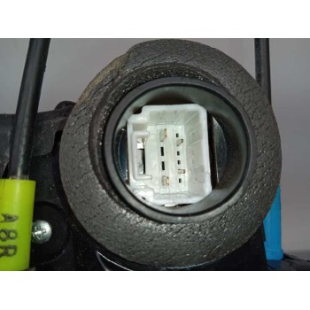 Recambio de cerradura puerta trasera izquierda para toyota auris 1.4 turbodiesel cat referencia OEM IAM 6906002170 690600F030 4 
