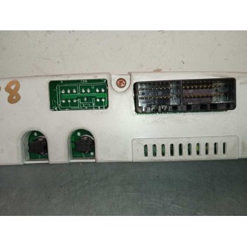 Recambio de display para ssangyong rodius xdi premium referencia OEM IAM 8025021300 26000017100S PANTALLA MULTIFUNCION