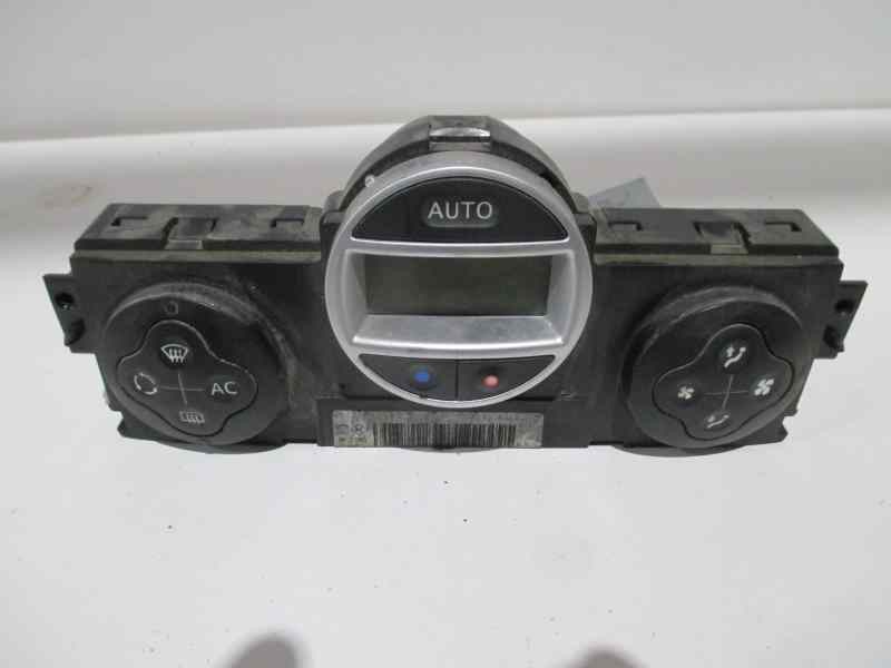 Recambio de mando climatizador para renault megane ii berlina 3p confort authentique referencia OEM IAM 7701064233  