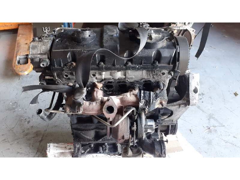 Recambio de motor casco para seat toledo (5p2) 1.9 tdi referencia OEM IAM BJB  
