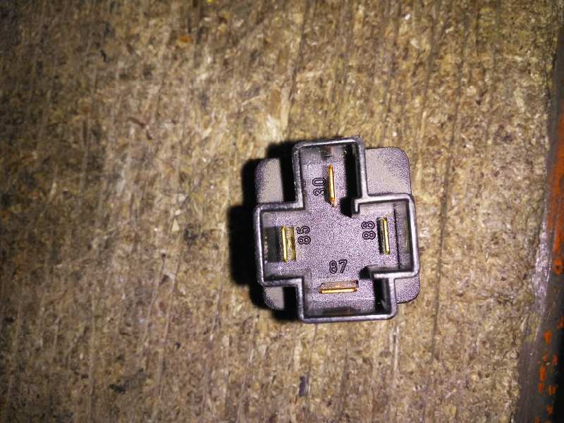Recambio de rele para nissan terrano/terrano.ii (r20) slx (3-ptas.) referencia OEM IAM 252309F900  