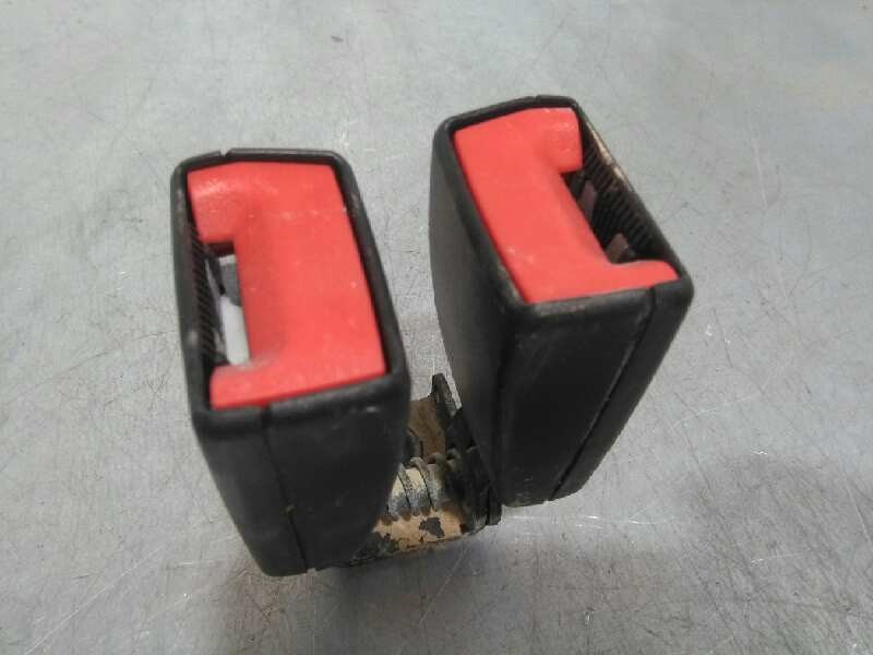 Recambio de enganche cinturon para chevrolet cruze 2.0 diesel cat referencia OEM IAM 13354863 TRASERO IZQUIERDO DOBLE