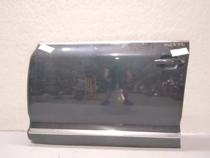 Recambio de puerta delantera izquierda para volkswagen touareg (7la) tdi r5 referencia OEM IAM 7L0831055L PANEL NEGRO 7L0831055L