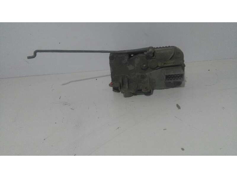 Recambio de cerradura puerta delantera derecha para peugeot 806 port aventura referencia OEM IAM   9 PINS