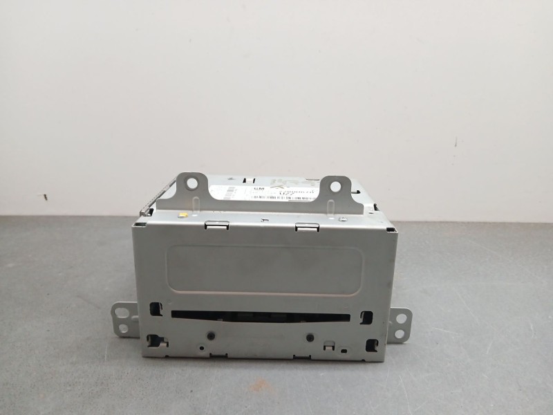 Recambio de sistema audio / radio cd para chevrolet cruze hatchback lt+ referencia OEM IAM 22800670 caja 