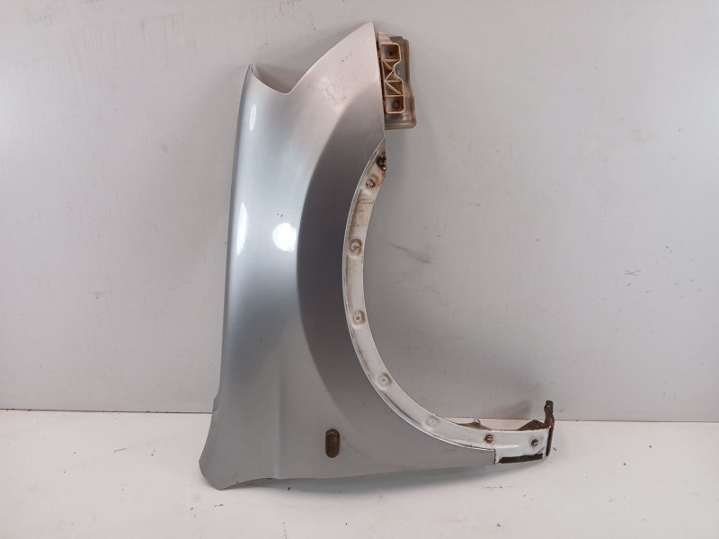 Recambio de aleta delantera derecha para nissan qashqai i (j10, nj10) 2.0 dci referencia OEM IAM F3100JD0M0  