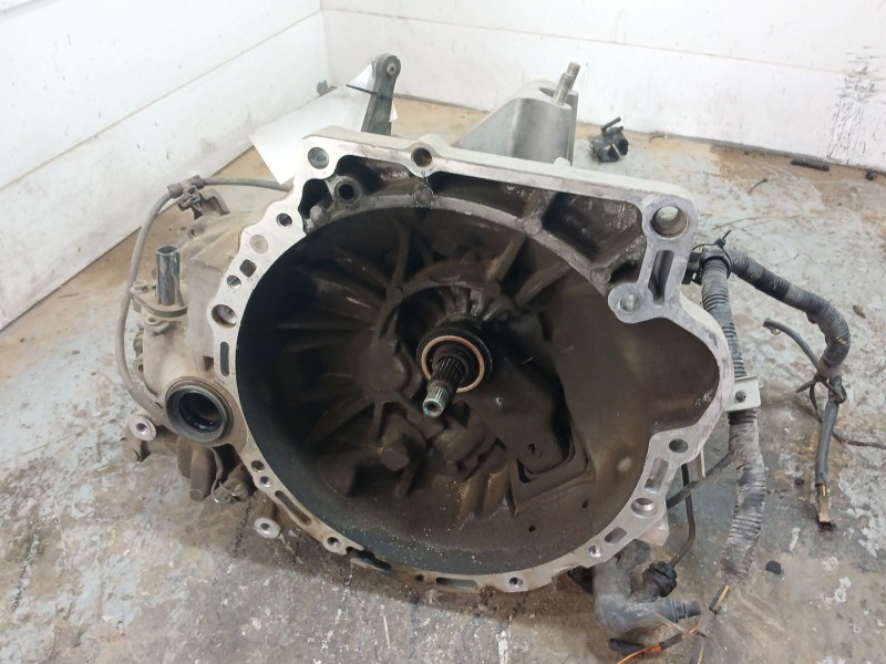 Recambio de caja cambios para mazda 2 (de_, dh_) 1.3 (de3fs) referencia OEM IAM  manual 5v 