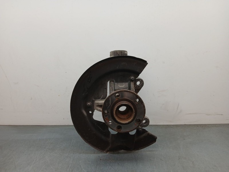 Recambio de mangueta delantera derecha para volvo xc60 2.4 diesel cat referencia OEM IAM 3K170M  