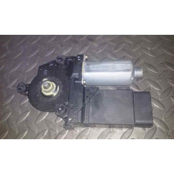 Recambio de motor elevalunas delantero izquierdo para volkswagen golf iv berlina (1j1) 1.9 tdi referencia OEM IAM 0130821765  