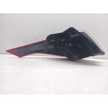 Recambio de piloto trasero derecho para opel crossland x / crossland (p17, p2qo) 1.2 (75) referencia OEM IAM 2SD2237  