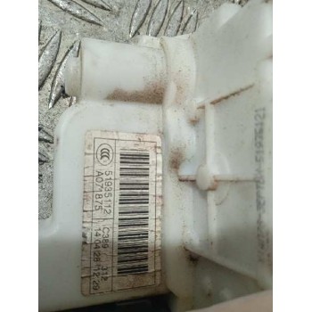 Recambio de cerradura puerta delantera derecha para fiat nuova 500 (150) lounge referencia OEM IAM 52935112  4 CABLES