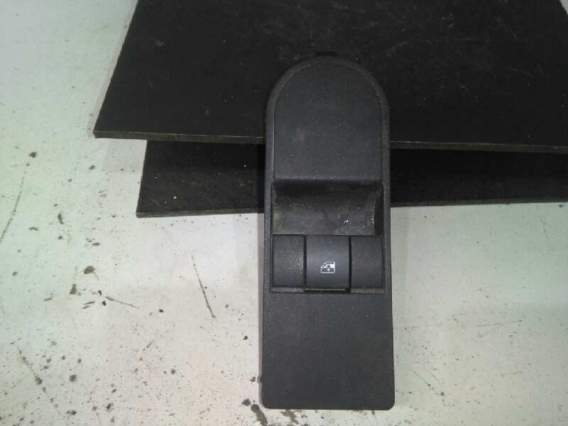 Recambio de mando elevalunas delantero derecho para opel zafira b edition ´´111 jahre´´ referencia OEM IAM   