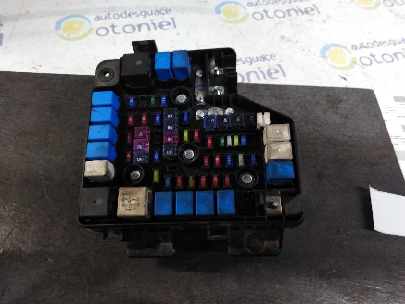 Recambio de caja reles / fusibles para hyundai santa fe (bm) 2.2 crdi classic (2wd) referencia OEM IAM 919502B100  