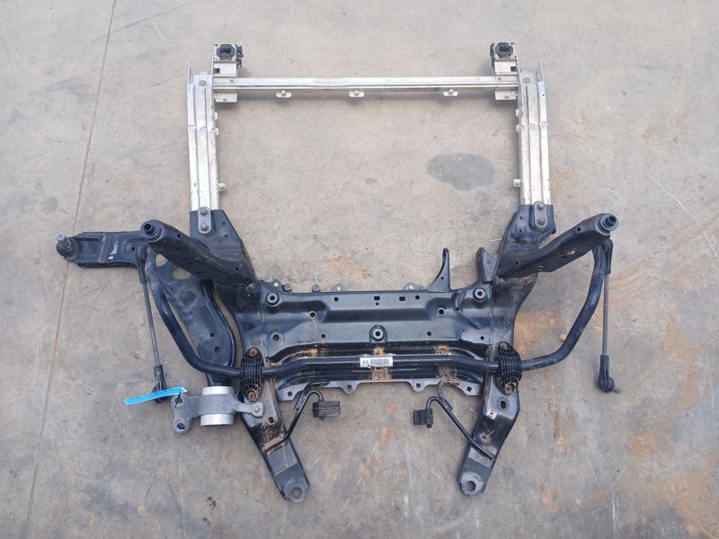 Recambio de puente delantero para bmw 1 (f40) 116 d referencia OEM IAM 31116872729  