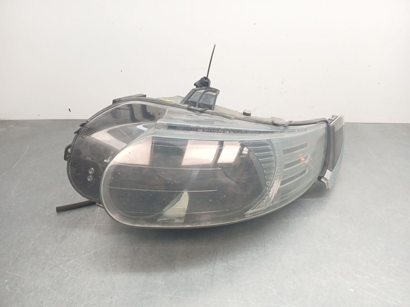 Recambio de faro izquierdo para saab 9-5 station wagon (ys3e) 1.9 tid referencia OEM IAM 5284450  