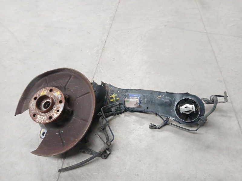 Recambio de mangueta trasera izquierda para volvo xc60 2.4 diesel cat referencia OEM IAM 31476210  