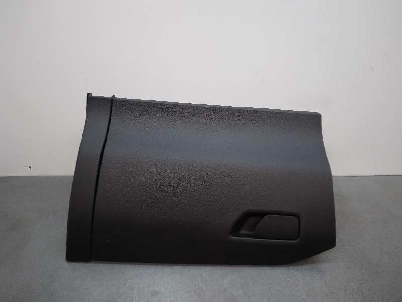 Recambio de guantera para ford focus titanium referencia OEM IAM JX7B4A508A  